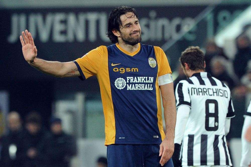 L'Arena - "Hellas reginetta del Veneto. Che pepe le sfide alle grandi"