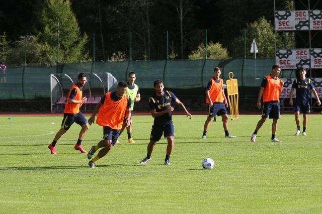 Peschiera : allenamento pomeridiano per i gialloblù 
