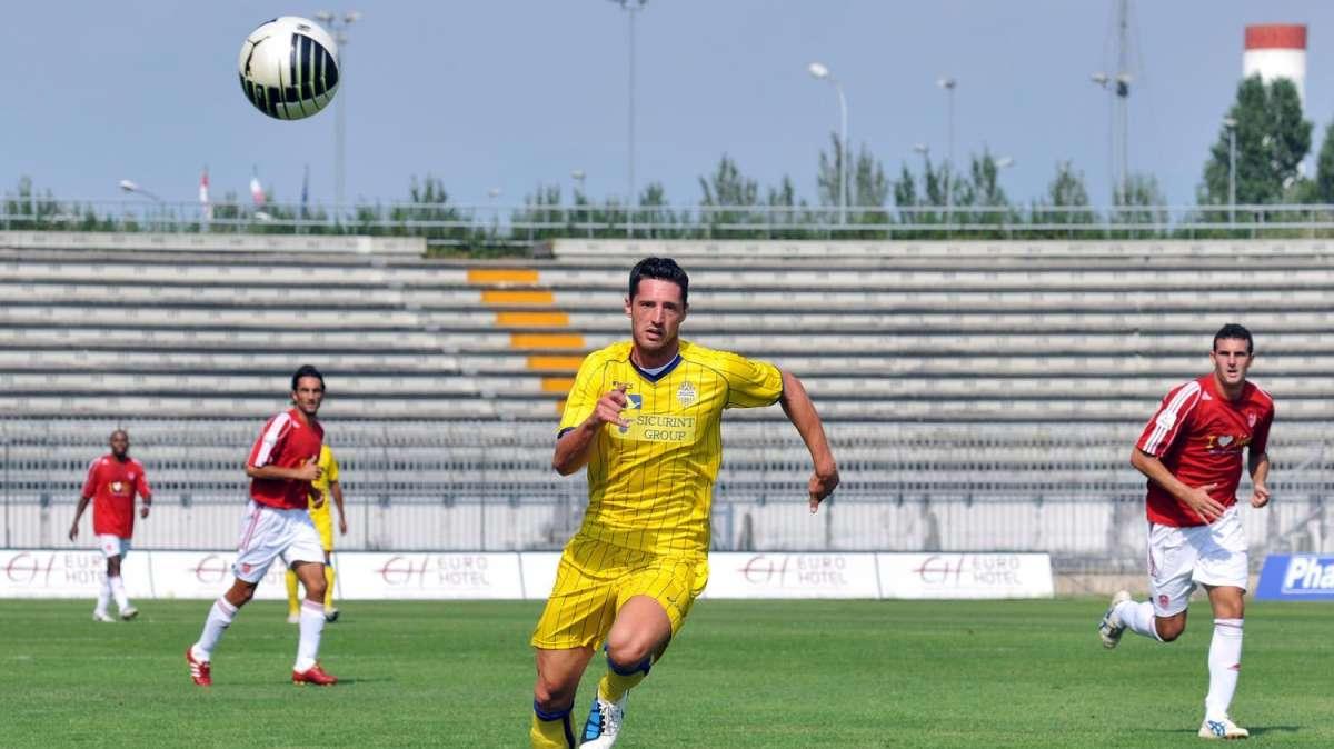 L'HELLAS BATTE LA BESTIA NERA SPEZIA