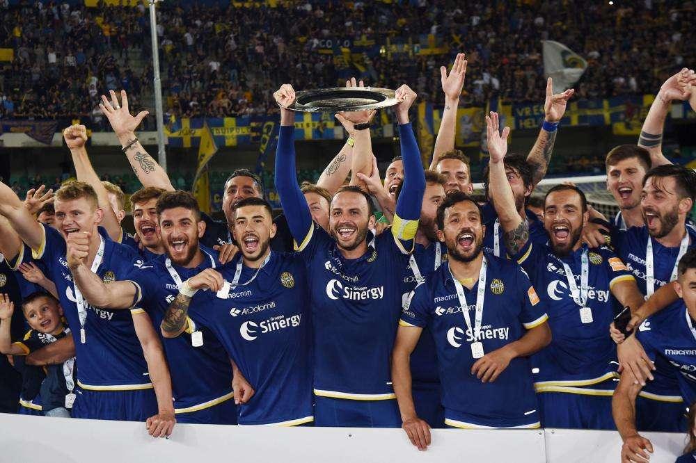 L'Arena - "Domani l'inserto speciale che celebra la promozione"