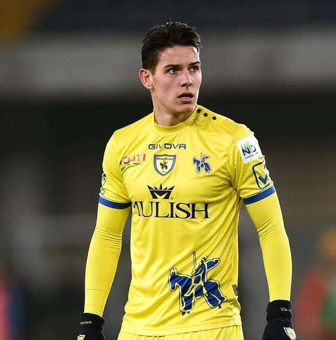 TMW - Hellas-Stepinski, riscatto obbligatorio al 1° punto dopo il giro di boa