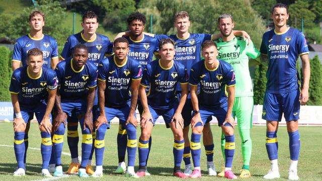Le maglie di Verona-Ascoli all’asta per HV Foundation e ABEO