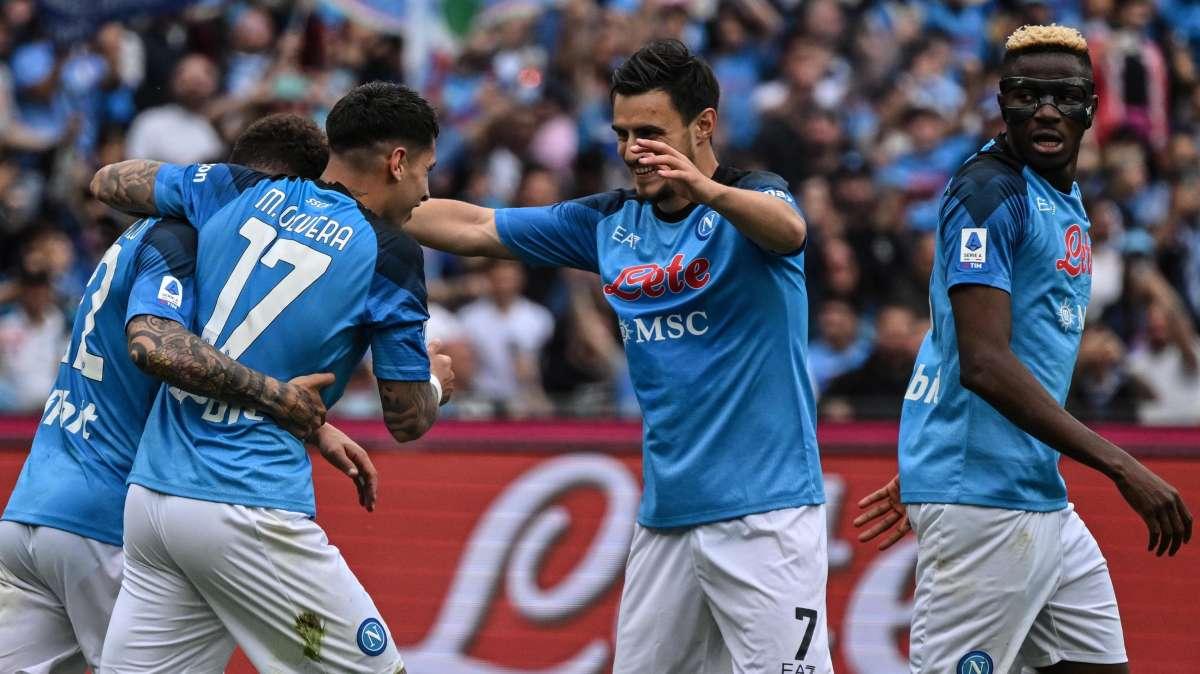 Serie A, 33a giornata: stasera gli ultimi due incontri, al Napoli manca un punto per il titolo