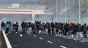 Roma e Napoli: stop di 2 mesi alle trasferte dei propri tifosi