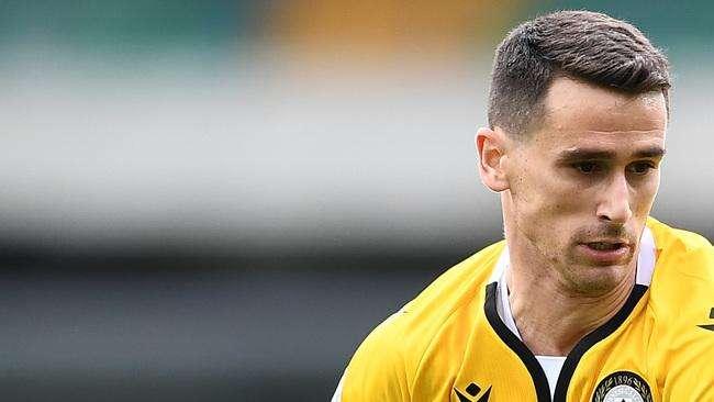 Verona, Lasagna porta esperienza, gol e rivalità