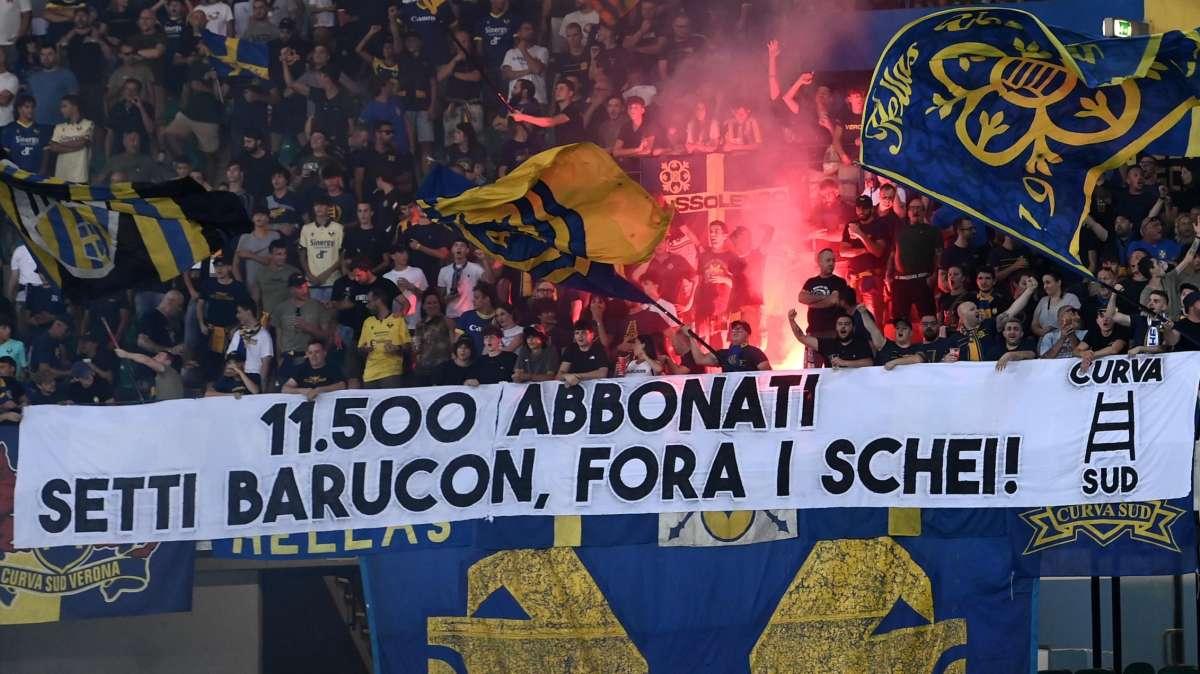 Verona, Curva Sud: striscione con messaggio a Setti 
