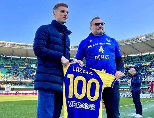 Hellas: Premio per Lazovic, primo straniero con 100 presenze in serie A con la maglia gialloblù