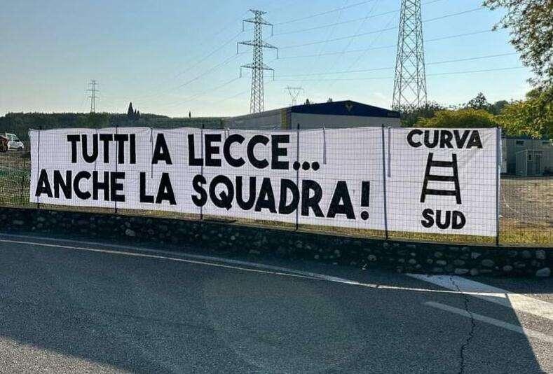 Tifosi Verona: "Tutti a Lecce...anche la squadra"