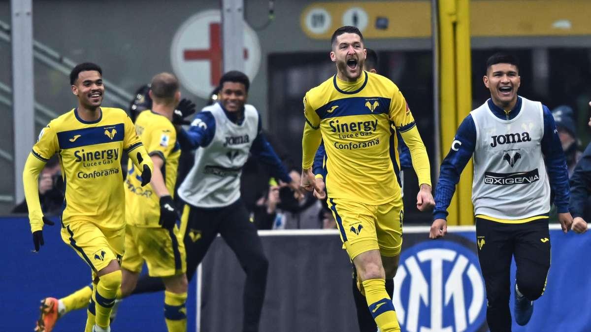 Mercato Verona: Genoa alla caccia di uno tra Henry e Djuric