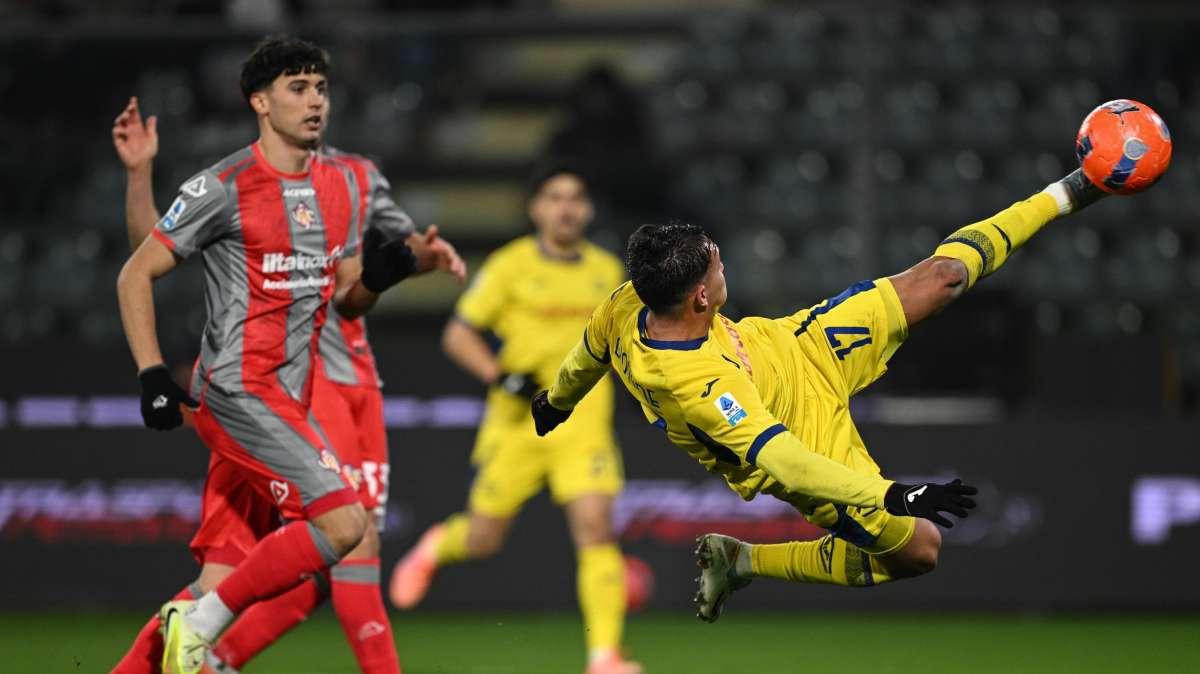 Mercato Verona - affare chiuso con il Napoli per Giovane