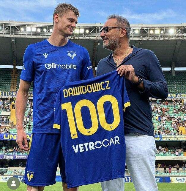 Hellas: premio a Dawidowicz per le 100 presenze con la maglia gialloblù