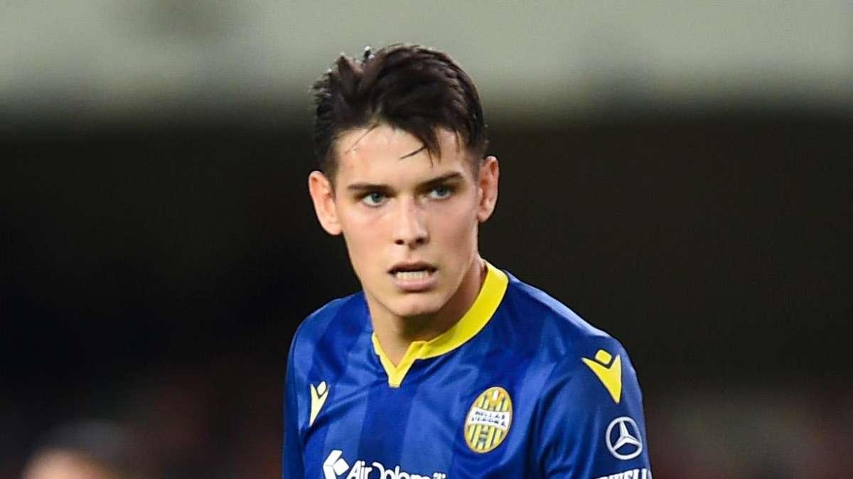 Ufficiale: Mariusz Stepinski si trasferisce a titolo definitivo all'Aris Limassol