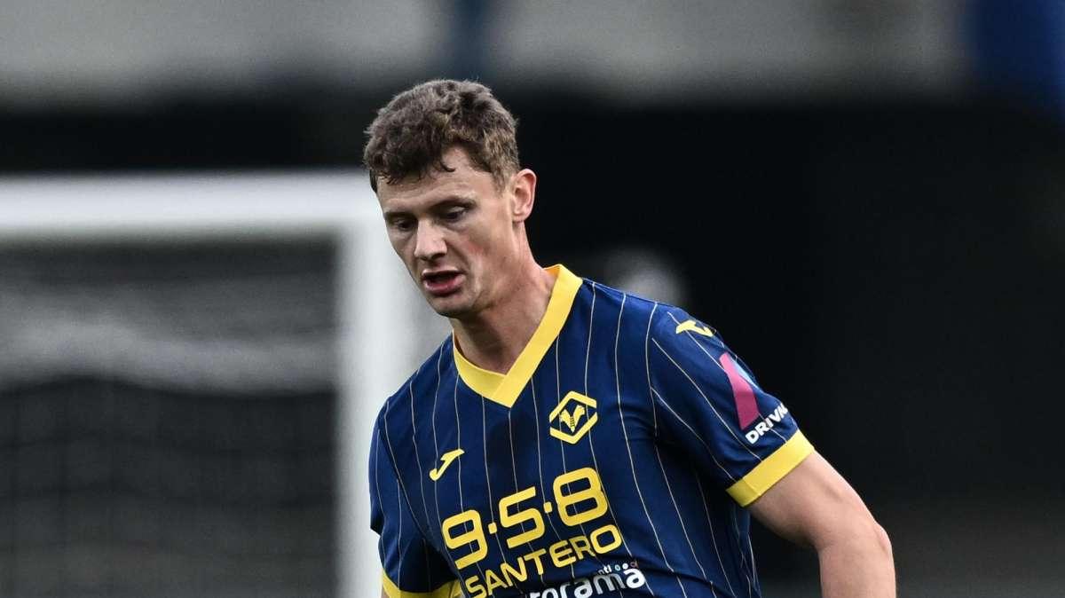 Verso Verona-Cagliari: un problema muscolare mette fuori causa Dawidowicz