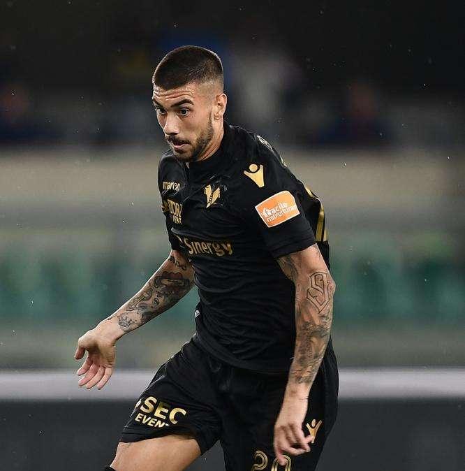 Le pagelle del Verona: non basta la rete di Zaccagni, il derby in laguna finisce in pareggio