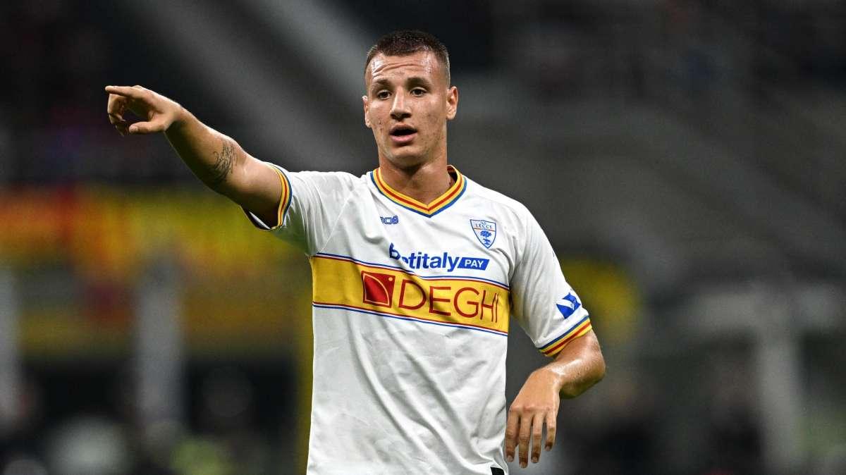 Lecce: contro il Verona recupera Banda e torna disponibile anche Camarda