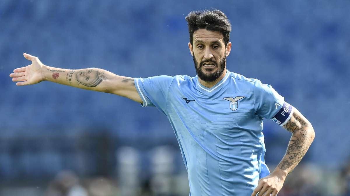 Lazio: Vecino resta fuori rosa, si cerca il recupero di Luis Alberto
