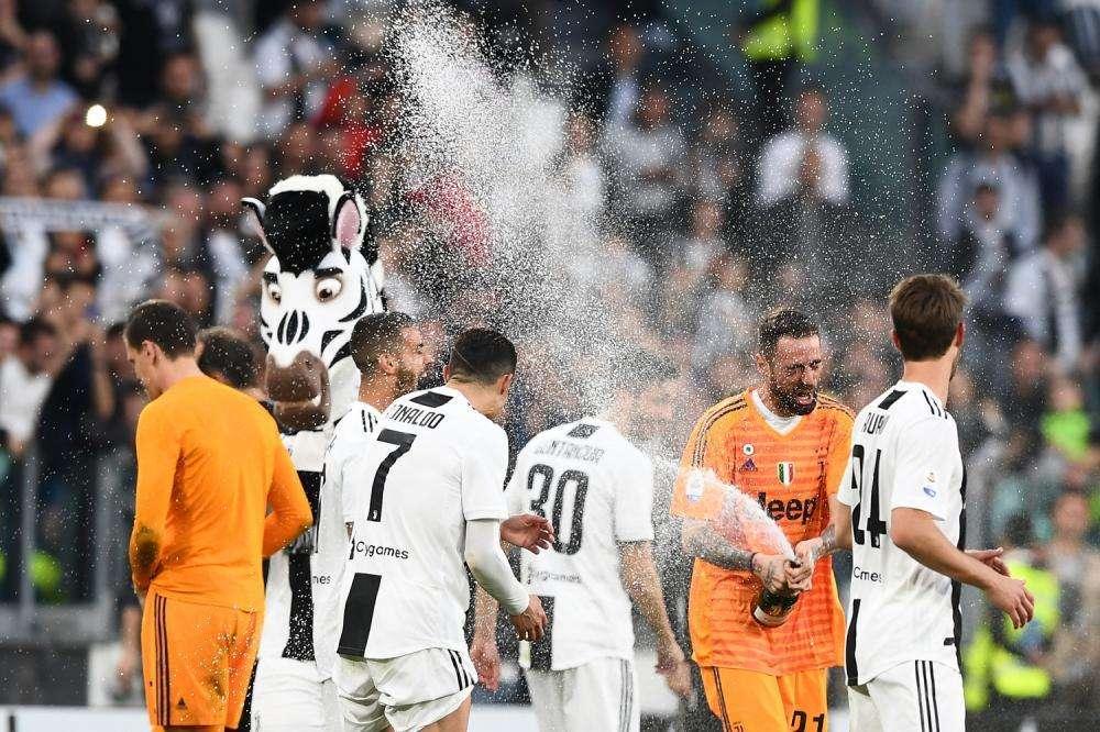 PJANIC SU INSTAGRAM: “Adult content warning” 