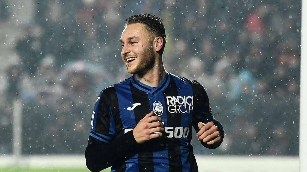 L'agente di Koopmeiners: "Rinnoverà con l'Atalanta, ma è un pallino di Giuntoli"