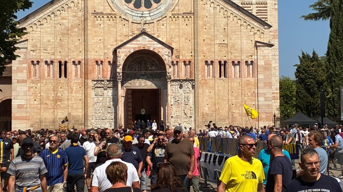 A Verona l'ultimo saluto a Bagnoli, presenti i suoi campioni d'Italia 1985