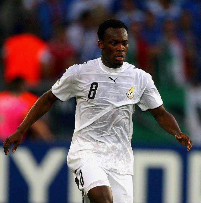 L'agente di Essien: "Per ora nessuna trattativa con club italiani, il suo futuro dipende dal prossimo allenatore del Chelsea" 