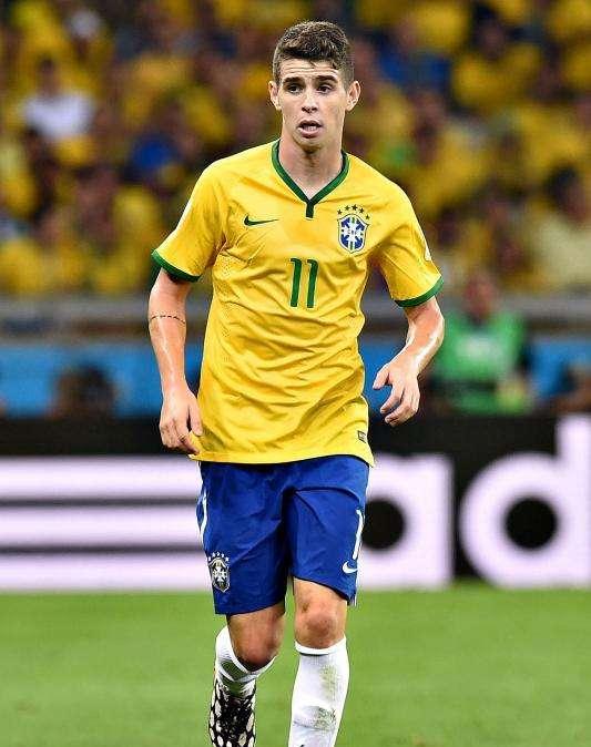 Daily Star - Il Chelsea offre all'Inter Oscar per arrivare ad Icardi