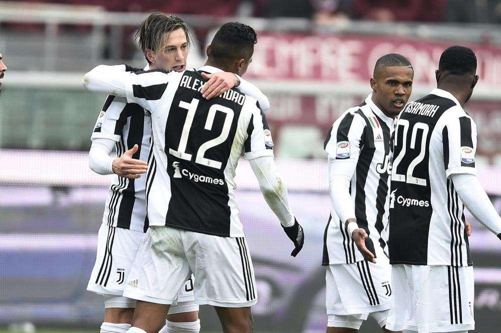 Corsport - Bernardeschi, niente riposo per esserci a Wembley. Higuain, oggi si valuta