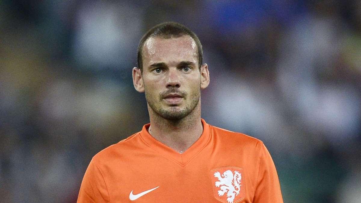 Dall'Inghilterra - Lo United chiude per Sneijder 