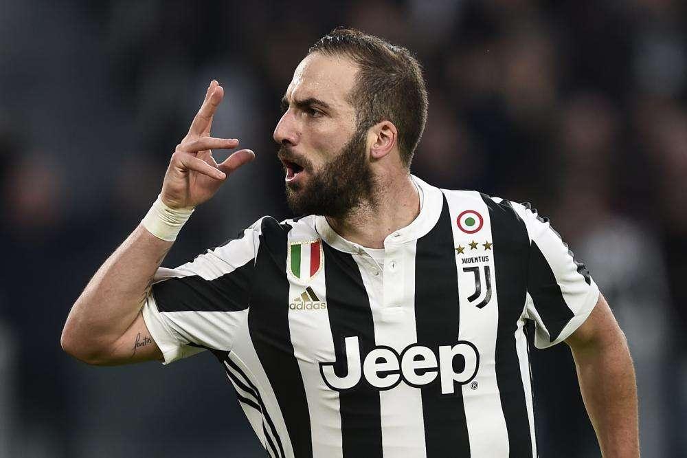 IL TERZO TEMPO - Lavori in corso: il tempo stringe per tagliare gli esuberi. Higuain può rilanciarsi. Sabato si fa sul serio, finalmente