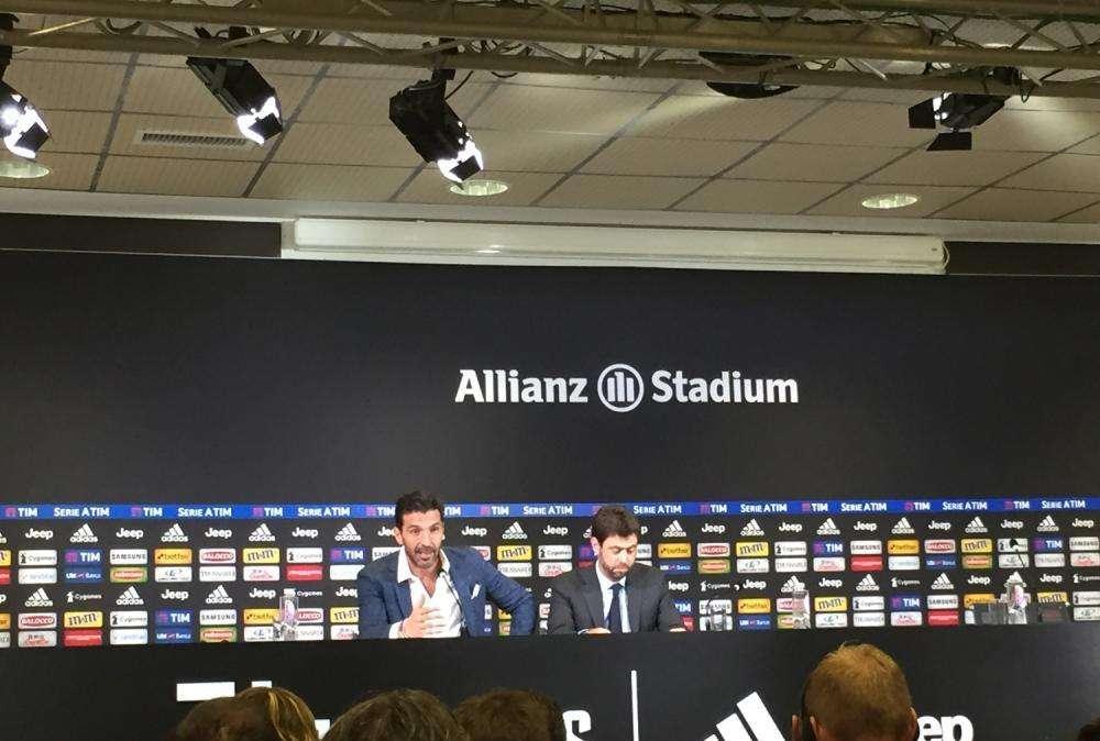 La Stampa - Il Psg offre un biennale a Buffon  