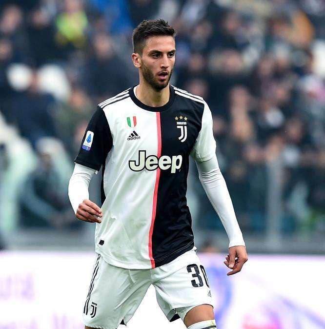 LIVE TJ - Allenamento terminato. Sarri potrebbe schierare Bentancur come regista. De Sciglio al posto di Alex Sandro