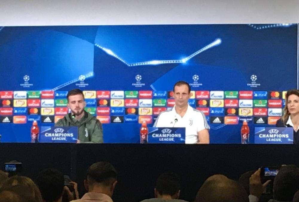 LIVE TJ - Pjanic: "Domani possiamo chiudere la questione Champions in casa". Allegri: "Dybala domani gioca. Atene tra Napoli e Inter? Meglio giocare ogni 3 giorni, altrimenti mi annoierei "