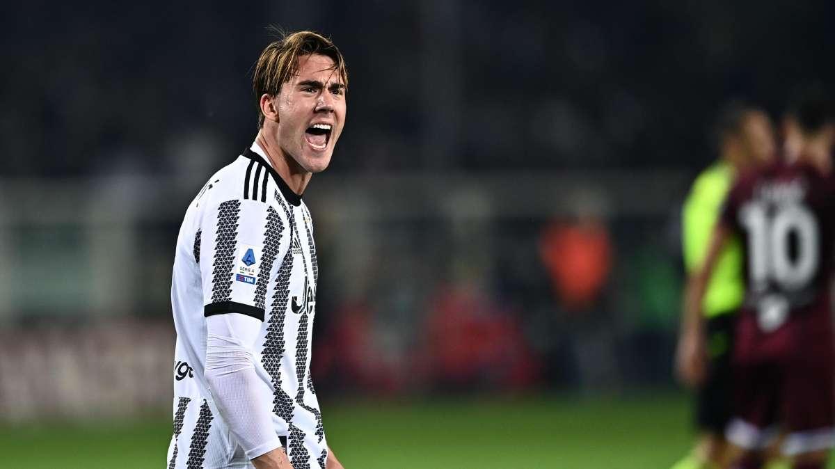 OH GUARDA, ANCHE VLAHOVIC STA BENE!