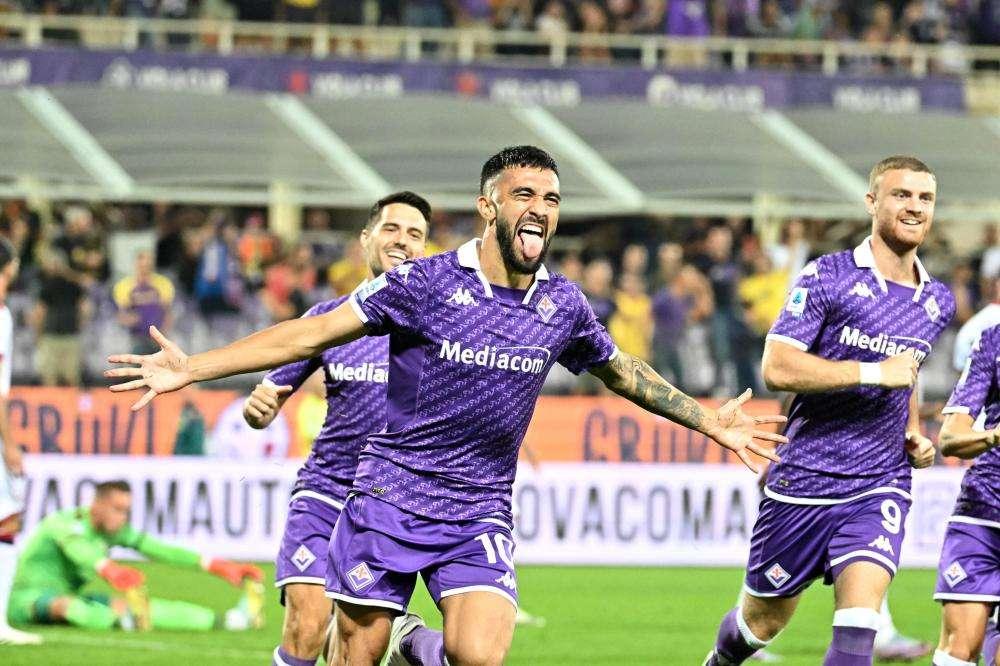 Calcio: la Fiorentina batte il Cagliari ed è terza