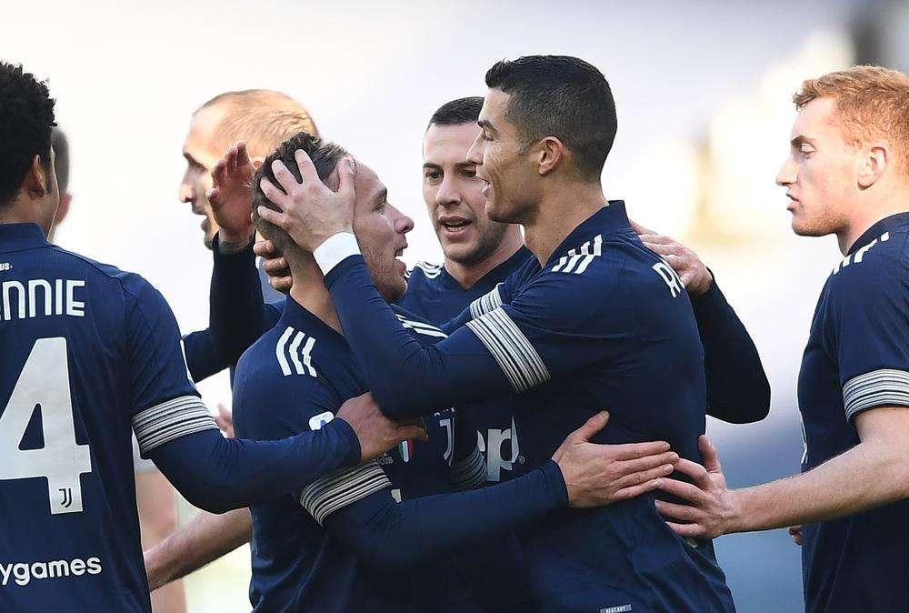 Libero - Scambio allettante ma difficile tra Juve e Lazio 