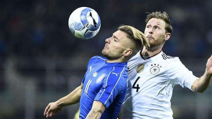 LIVE MERCATO - È fatta per Höwedes alla Juve, domani farà le visite mediche. Accordo Lazio -  Monaco per Keita. Oggi il Galatasaray farà una nuova offerta per Asamoah. Ultime su Spinazzola 