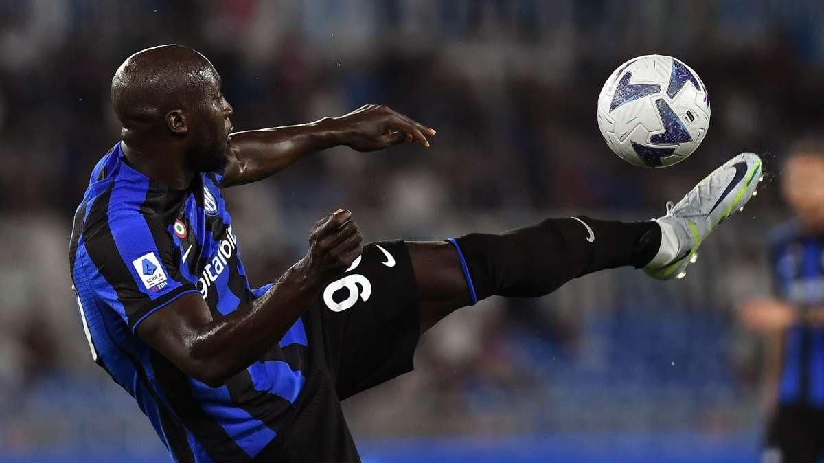 Inter, Lukaku più no che sì contro la Fiorentina: Inzaghi deciderà domani