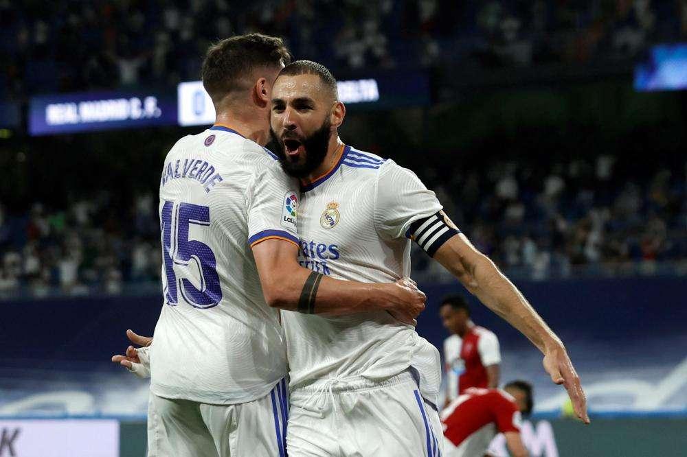 Calcio: Supercoppa Spagna; 3-2 al Barcellona, Real in finale