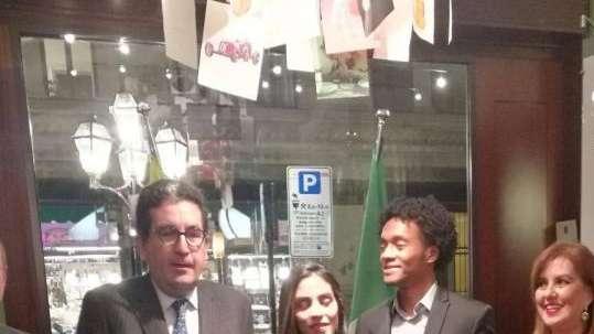 L'emozione di Cuadrado: "Onorato dal premio". Sull'infortunio: "Sto bene"