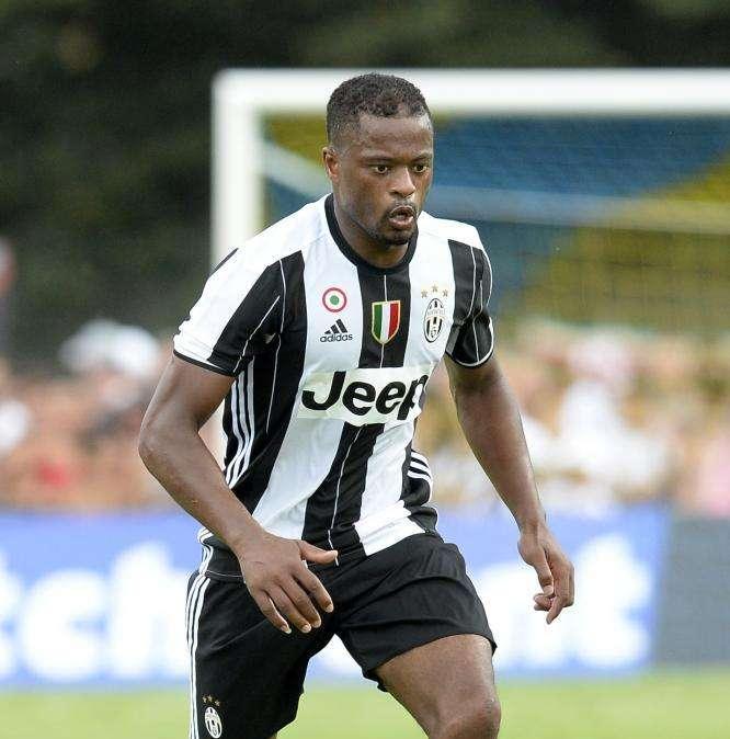 Sky -  Galatasaray, contatti per Evra: trattativa avviata