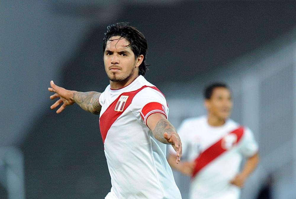 Vargas: "Il mio futuro? Per ora sono della Fiorentina, vedremo cosa accadrà"