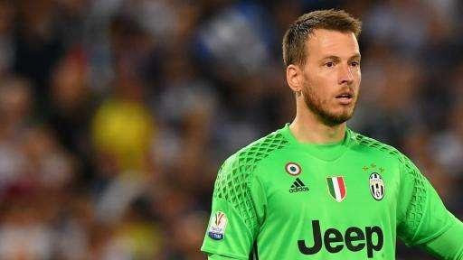 NETO: "Godiamoci questo momento. Mancano due giorni al nostro primo obiettivo. La nostra forza è nel gruppo"