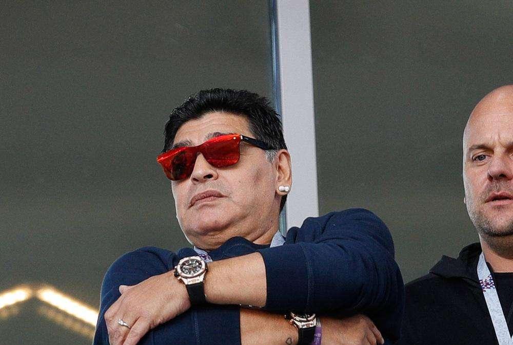 Maradona parla dei migliori di sempre: "Xavi e Modric a centrocampo, Messi e CR7 in attacco"