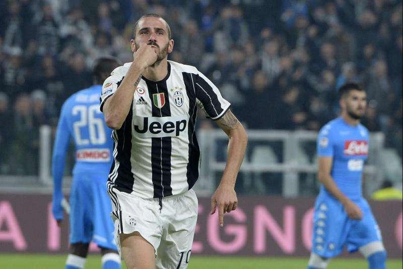 Bonucci rinnova fino al 2021: "Orgoglioso di questa scelta. Voglio diventare leggenda di questo club che amo"