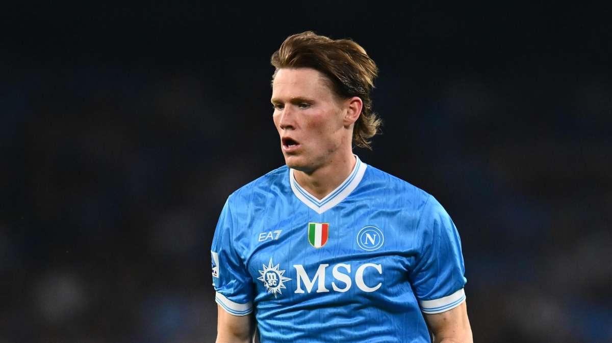 Goal of the Month di ottobre, vince McTominay. Superato il gol di Nico Paz alla Juve