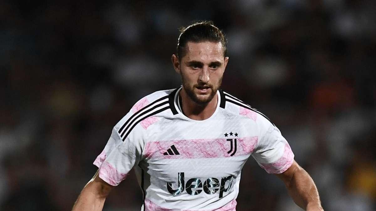 Juventus.com - Black&White Stories: festeggiare il compleanno sul campo