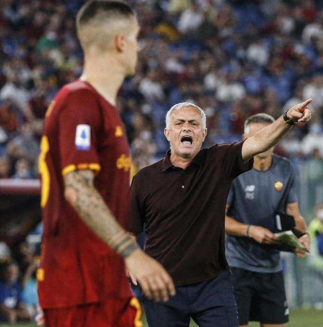 Roma: Mourinho 'Serie A più importante di Conference'