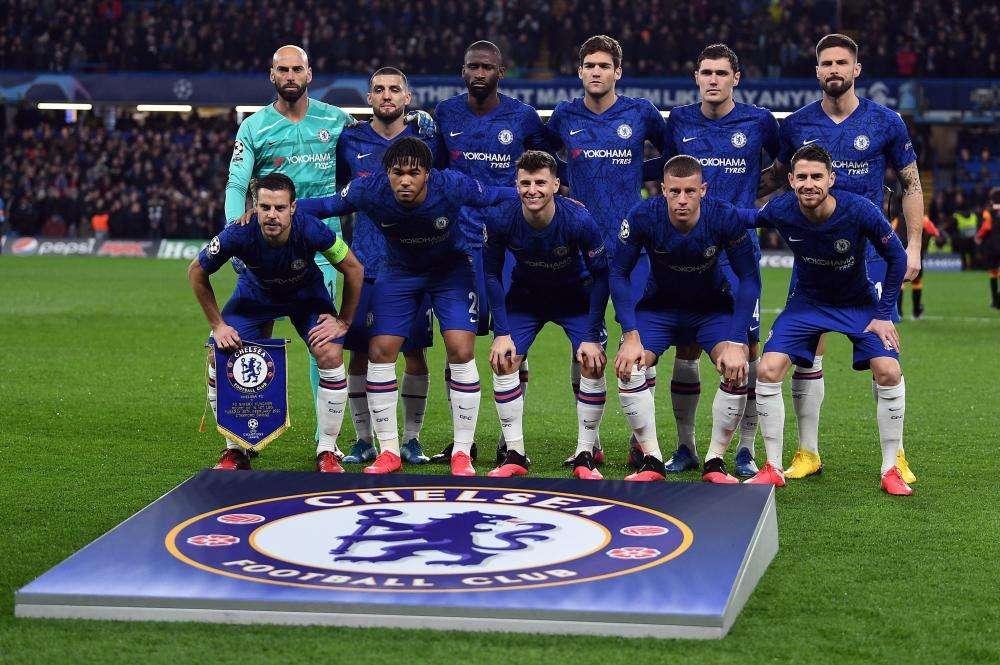Minneapolis: anche il Chelsea in ginocchio per George Floyd