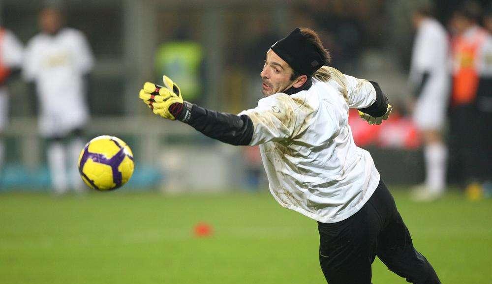 Domani ripresa degli allenamenti, Buffon torna col gruppo