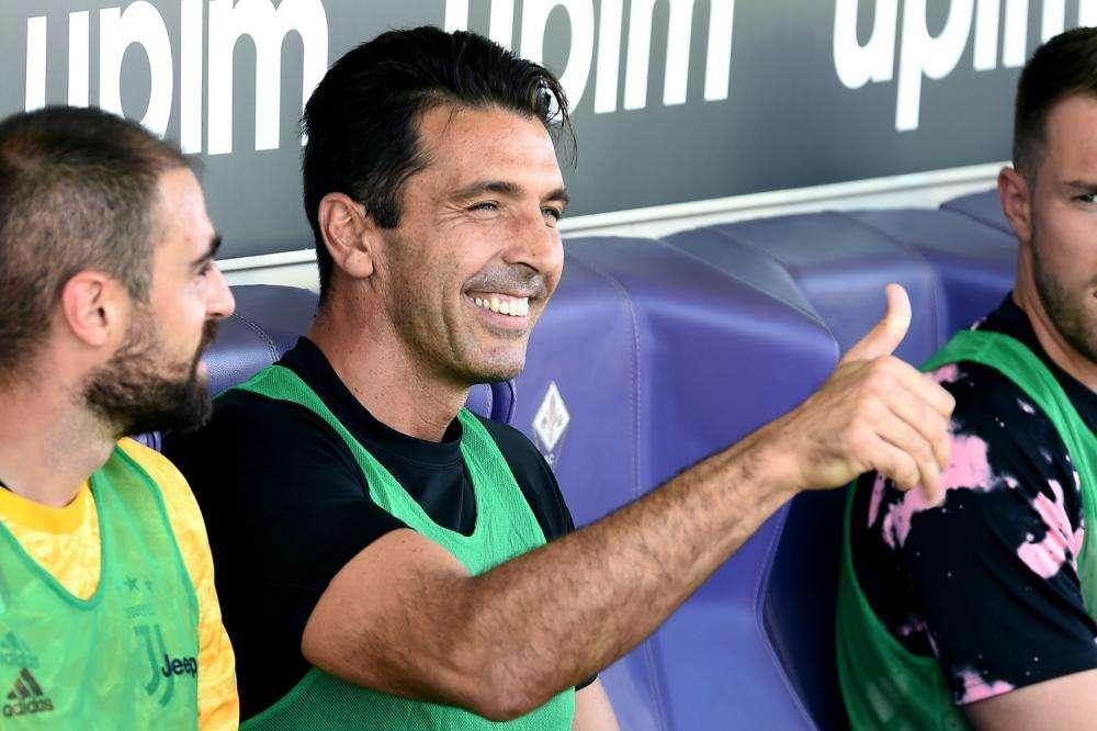 LIVE TJ - 21 convocati. Sarri si affiderà al 4-3-3. In porta tornerà Buffon. In attacco spazio a Cuadrado, Dybala e Cristiano Ronaldo 