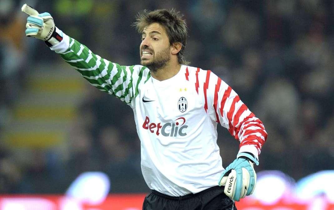 STORARI: "Carichi per il Bologna, vogliamo riscattarci. Non vado in panca per demerito, ma perchè ho davanti Buffon. Spero di rimanere qui"